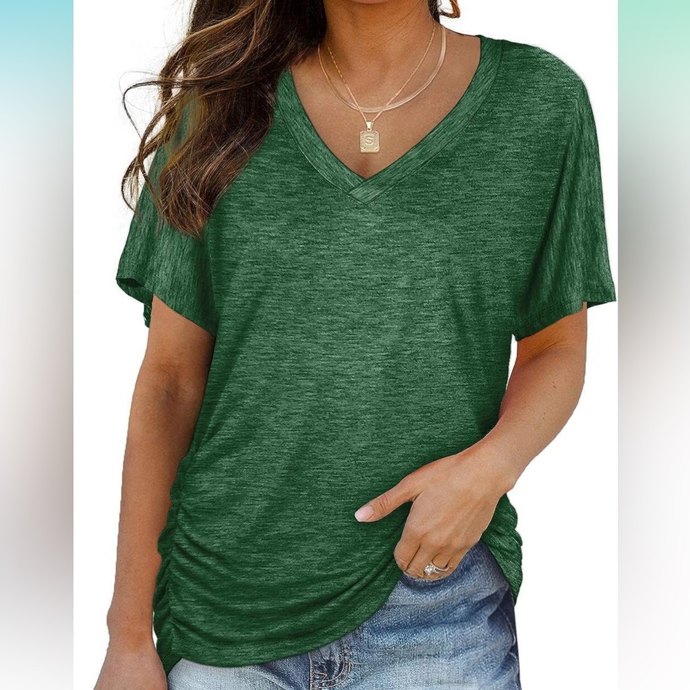 NWOT Short Sleeve Green V Neck with Side Shirring Loose Fit Women’s Size Medium
